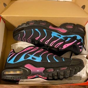 Air Max Plus- Miami Vice Colorway Size 9